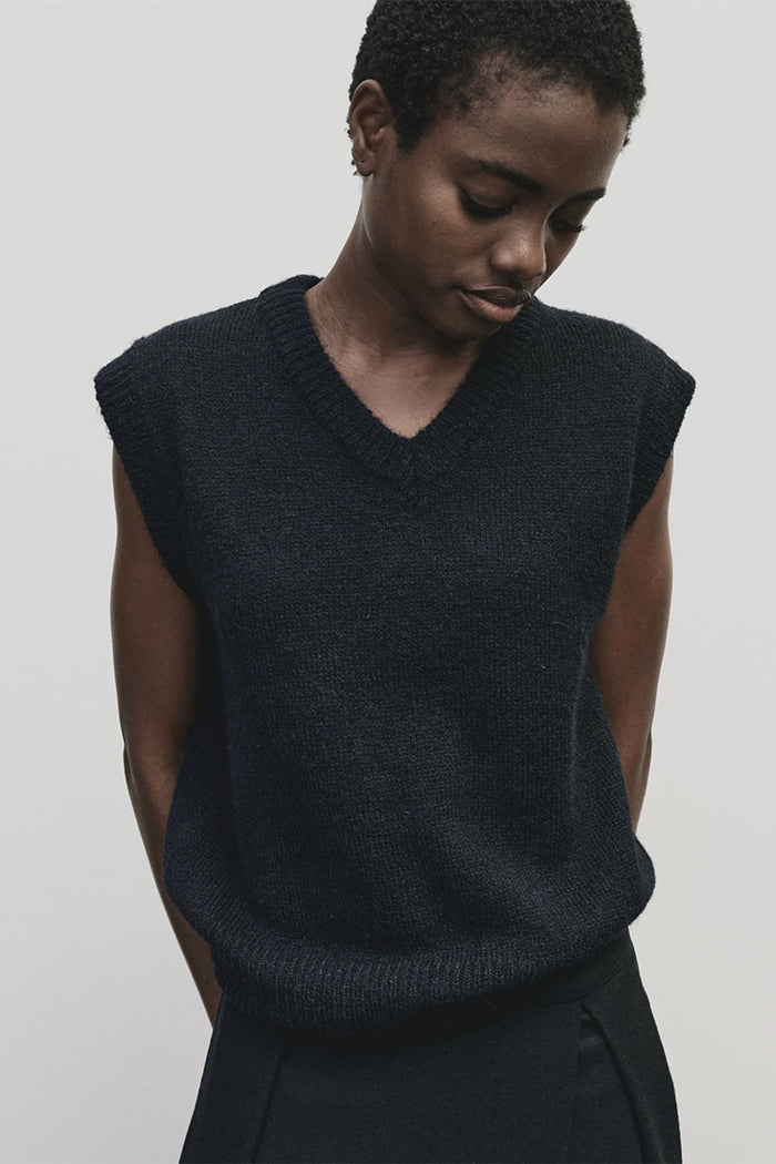 WOOL BLEND V-NECK VEST