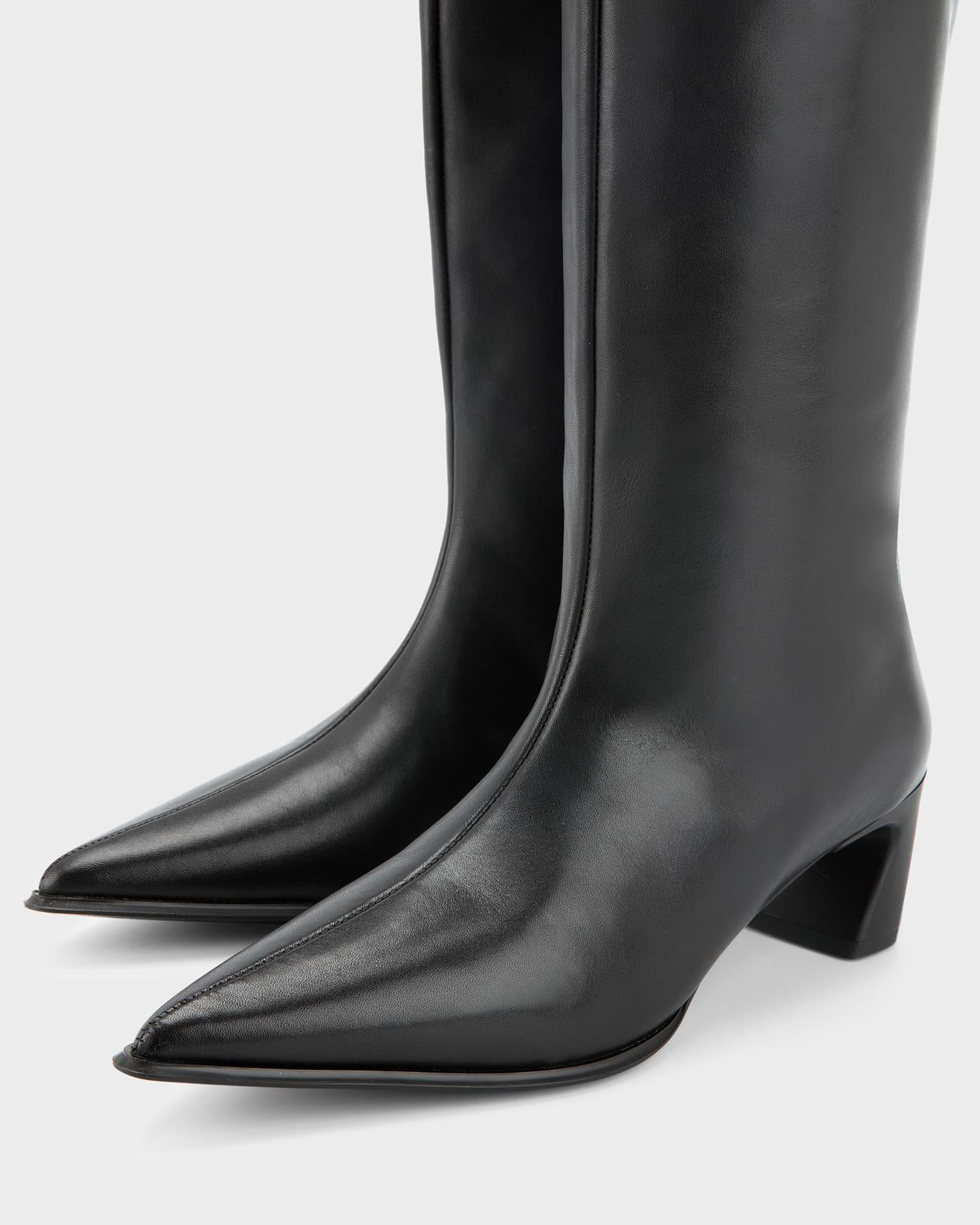 Vagabond Ilona knee high pointy toe boots black leather | PIPE AND ROW