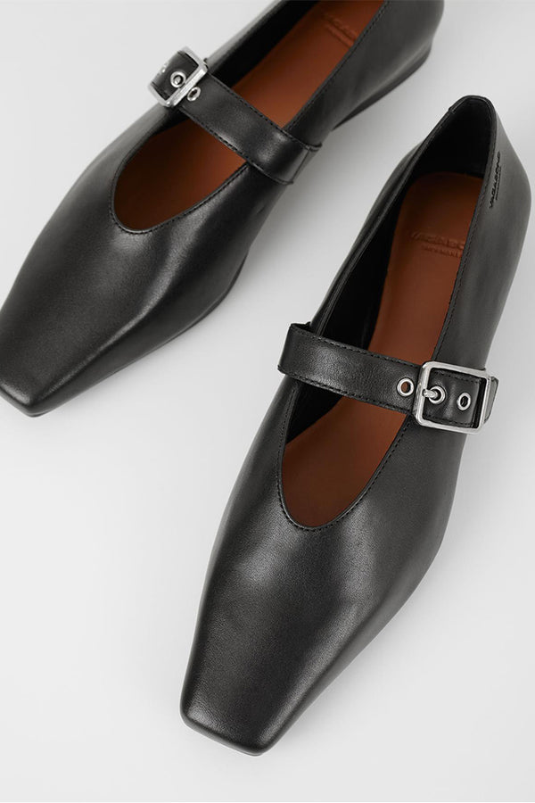 ＜VAGABOND＞ WIOLETTA FLT Amazon.com | Vagabond Shoemakers Women's Wioletta Leather