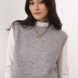 PILAR VEST