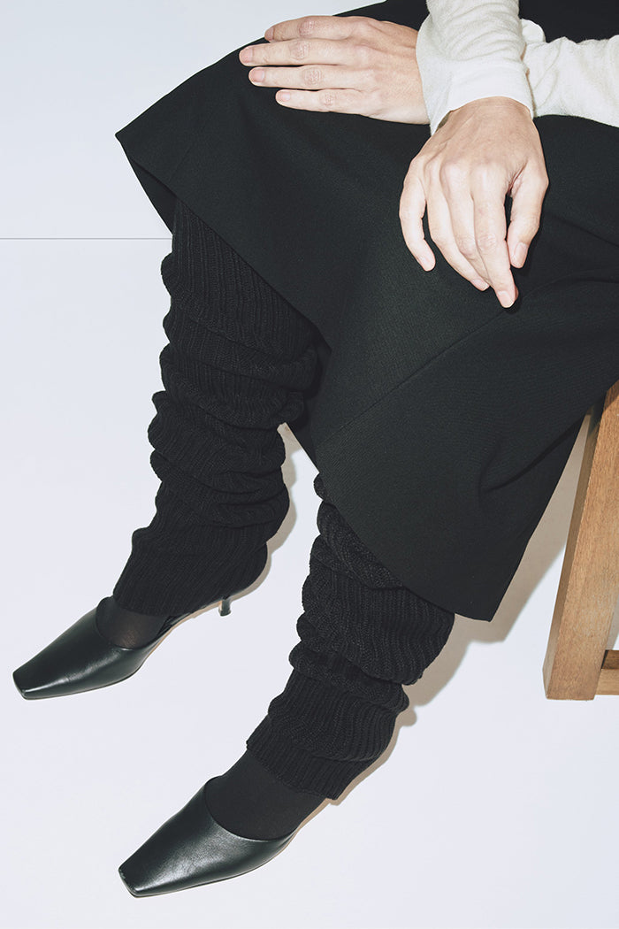 Mijeong Park chunky knit leg warmer ribbed black | Pipe and Row