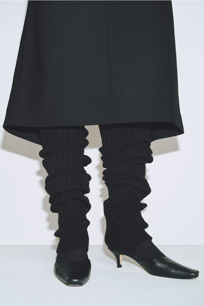 Mijeong Park chunky knit leg warmer ribbed black | Pipe and Row