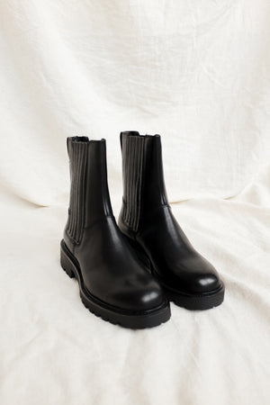 Vagabond Kenova black leather boots  PIPE AND ROW Seattle fremont boutique