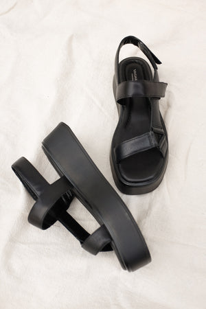 grave Skeptisk Indlejre Vagabond Courtney padded sporty flatform sandals black leather | Pipe and  Row - PIPE AND ROW