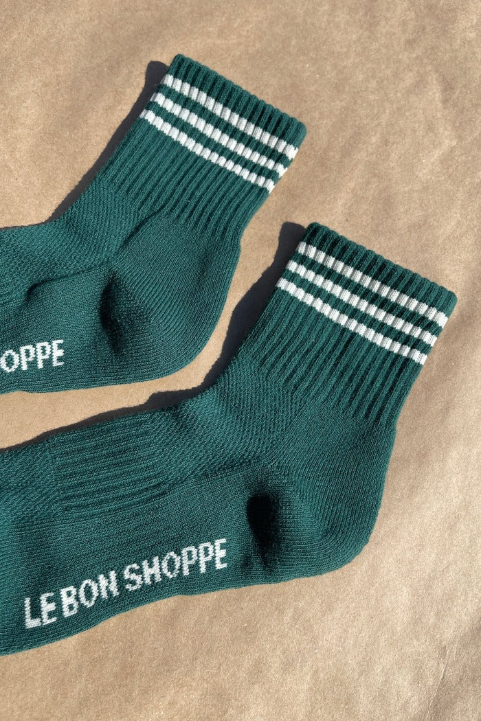 Le Bon Shoppe Girlfriend socks hunter green | Pipe and row boutique