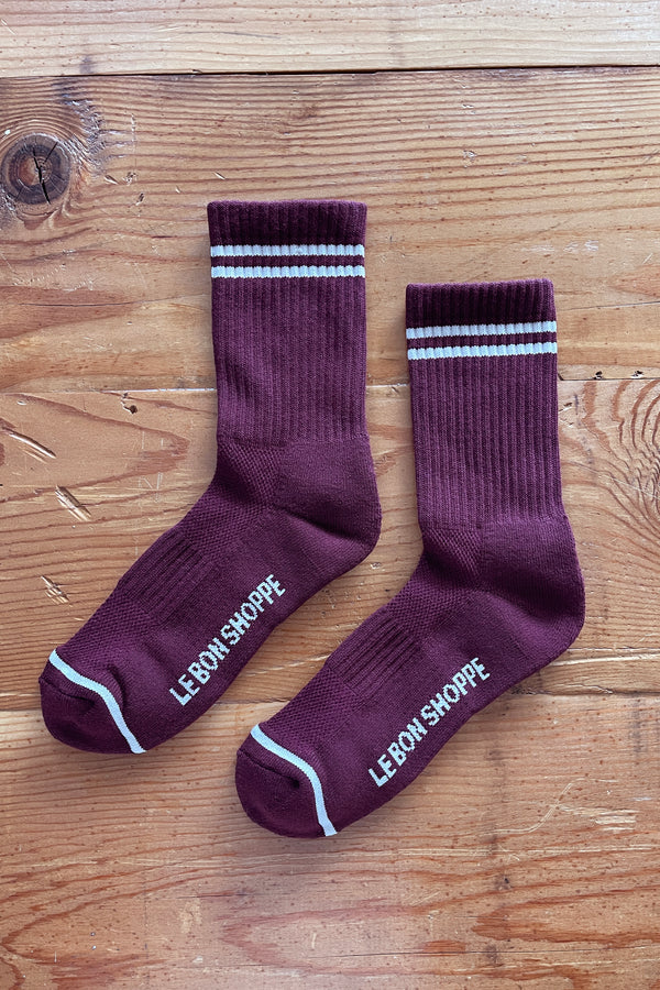 BOYFRIEND SOCKS MAROON