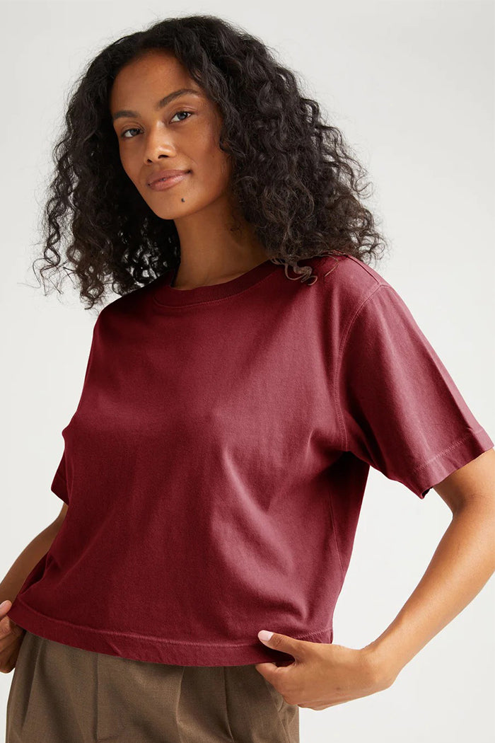 RELAXED SHORT SLEEVE CROP TEE RUBY PORT