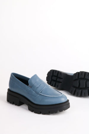 Intentionally Blank Trio loafers blue leather lug sole | PIPE AND ROW