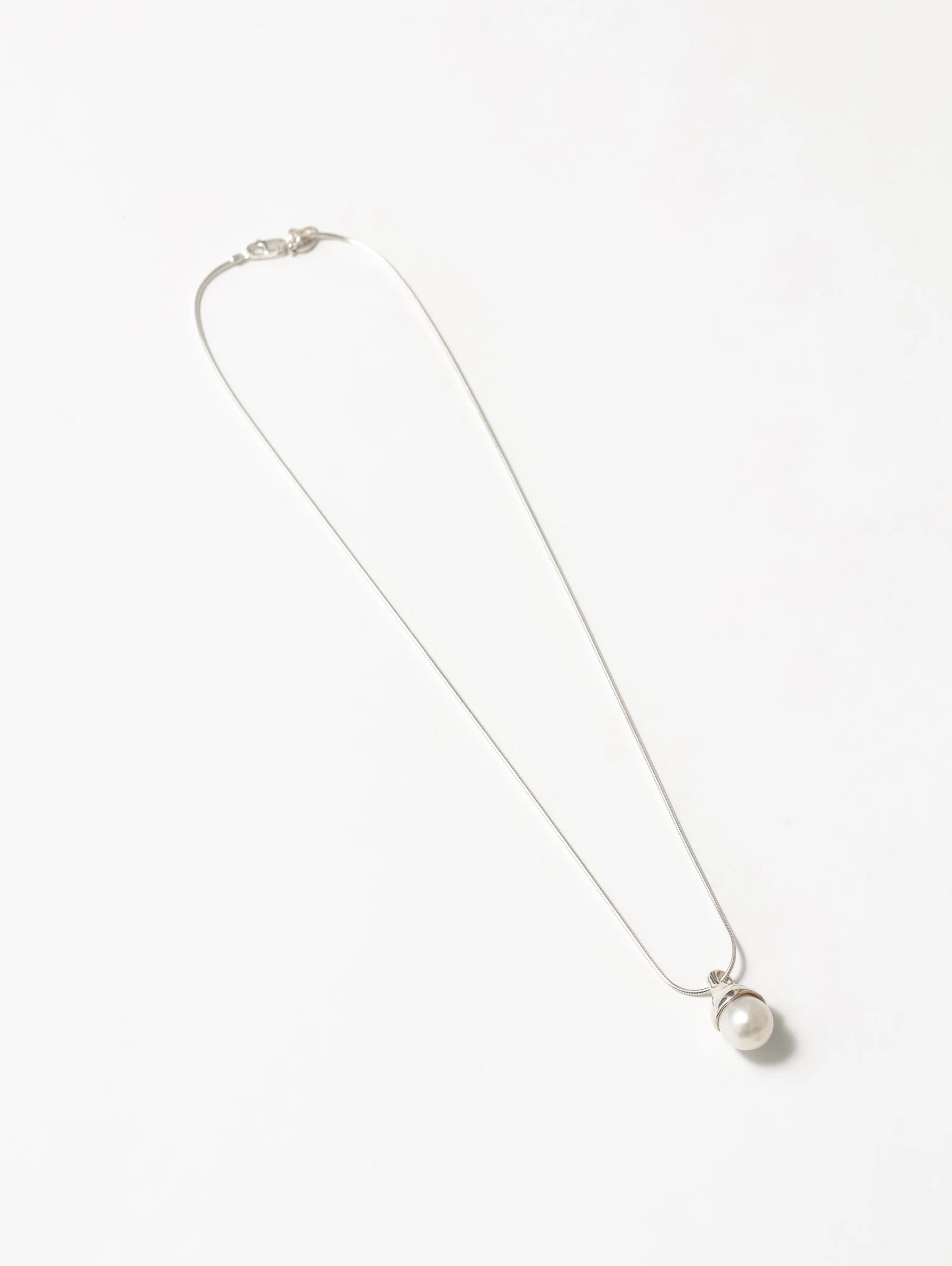 Wolf Circus silver Candice necklace snake chain pearl | Pipe and Row