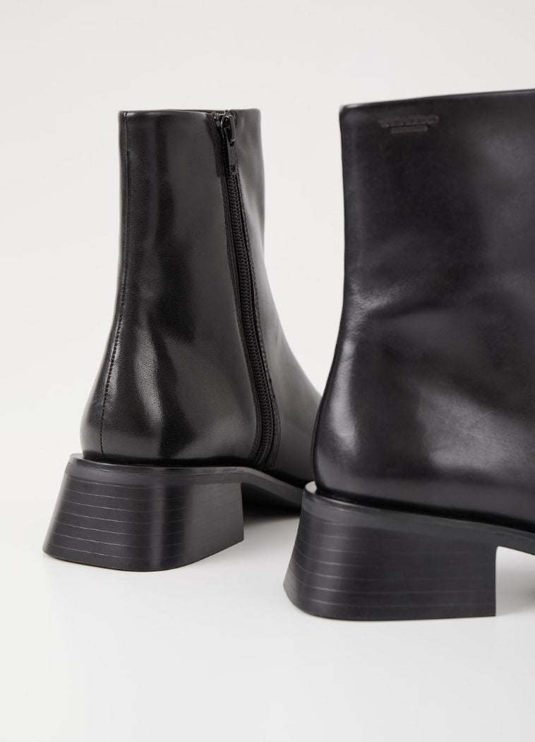 Vagabond Blanca square toe boots smooth black leather | Pipe and Row ...