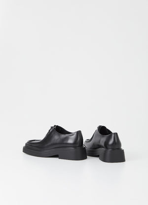 Vagabond Eyra tie loafer black contemporary classic moc shoes | Pipe and Row