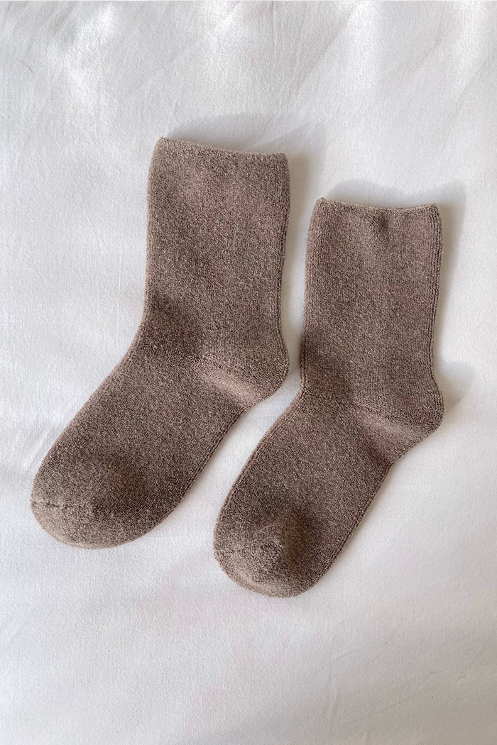 Le Bon Shoppe cozy terry cloth Cloud socks frappe brown tan| Pipe and Row