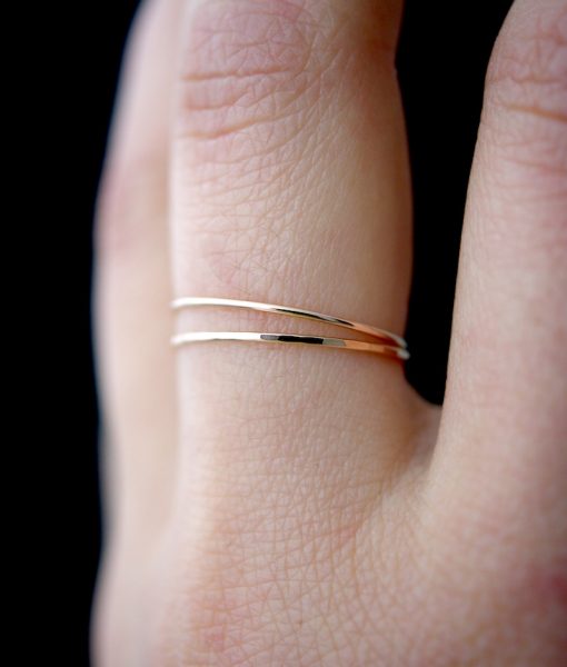 SMOOTH THIN STACKING RING GOLD - Main Image