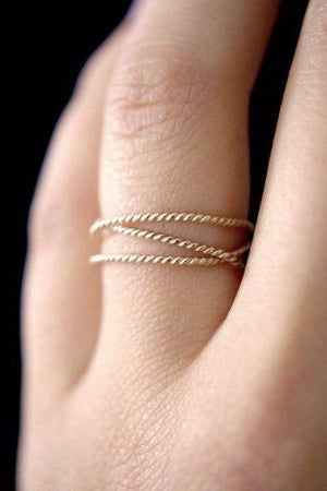 Textured twisted wraparound ring 14k gold jewelry | PIPE AND ROW