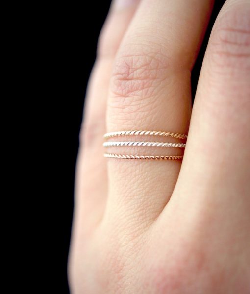 TWISTED THIN STACKING RING